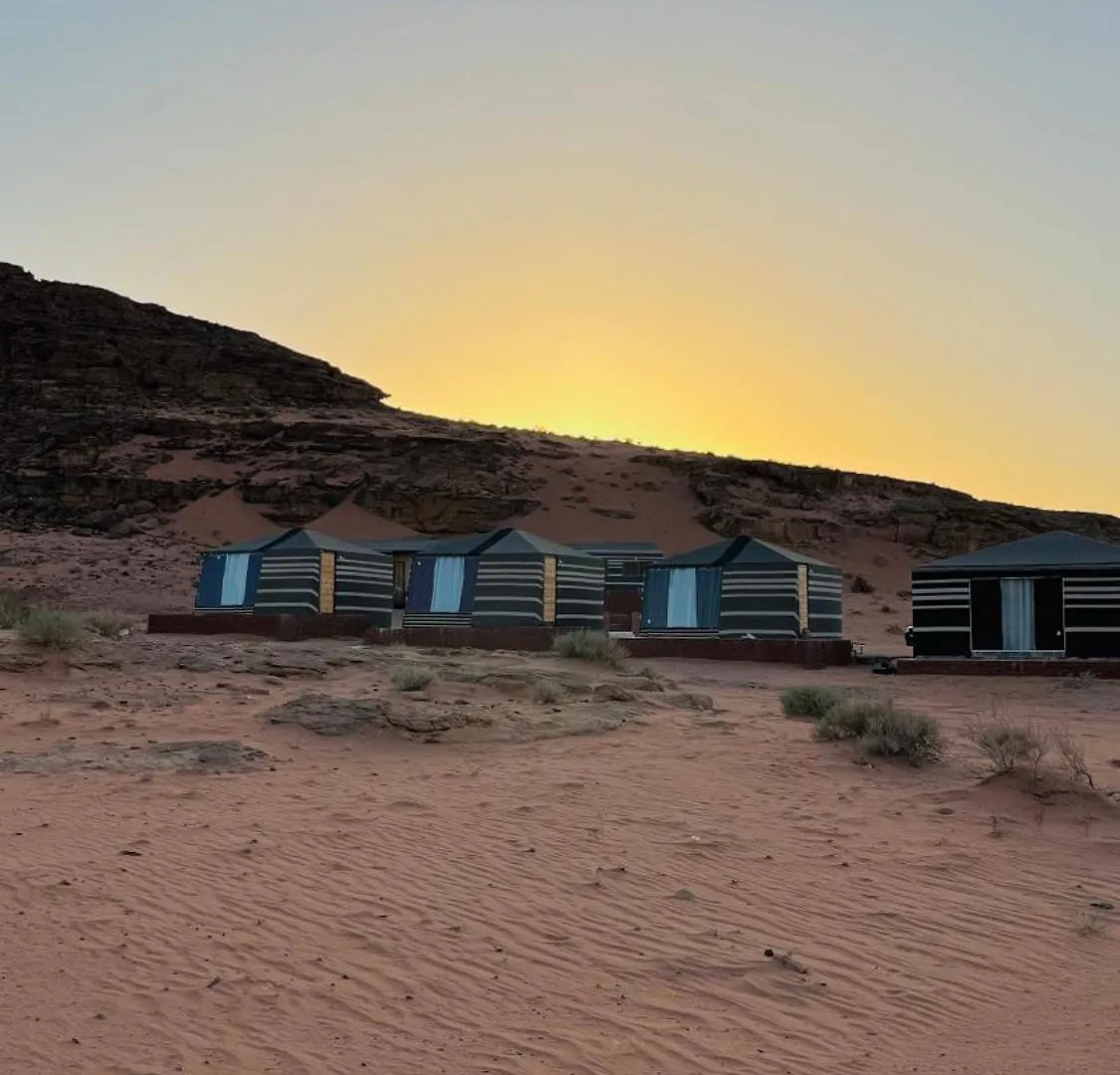 Hotel Wadi Rum Camp Stars & Jeep Tour 5*,