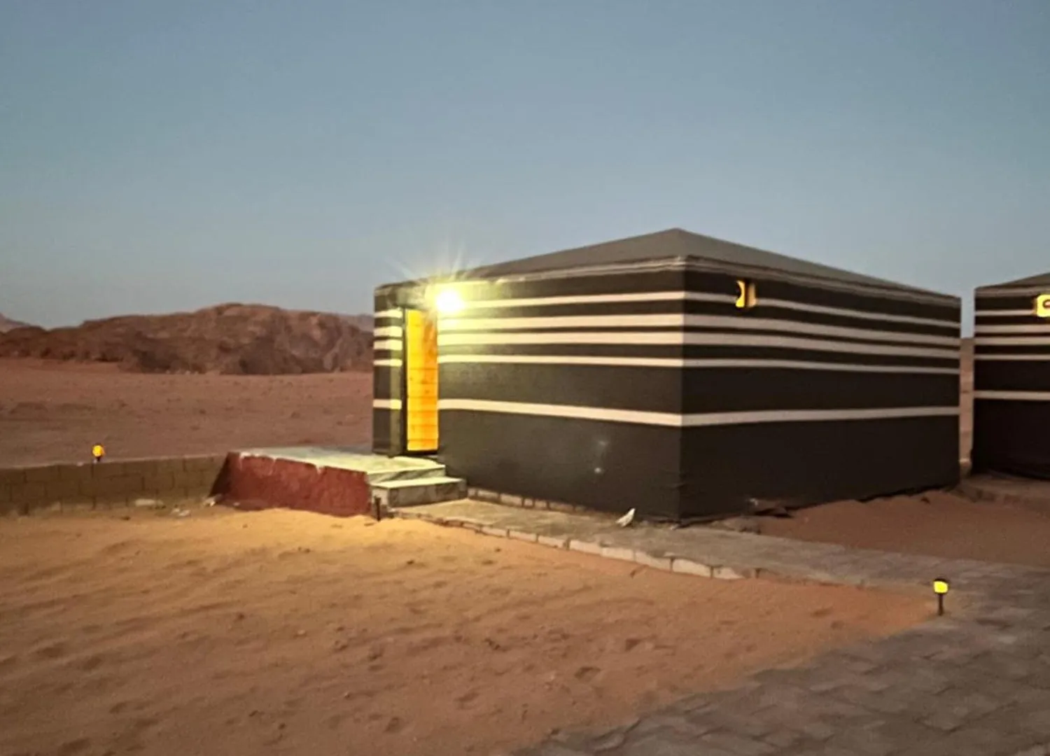 Luxuszelt Hotel Wadi Rum Camp Stars & Jeep Tour