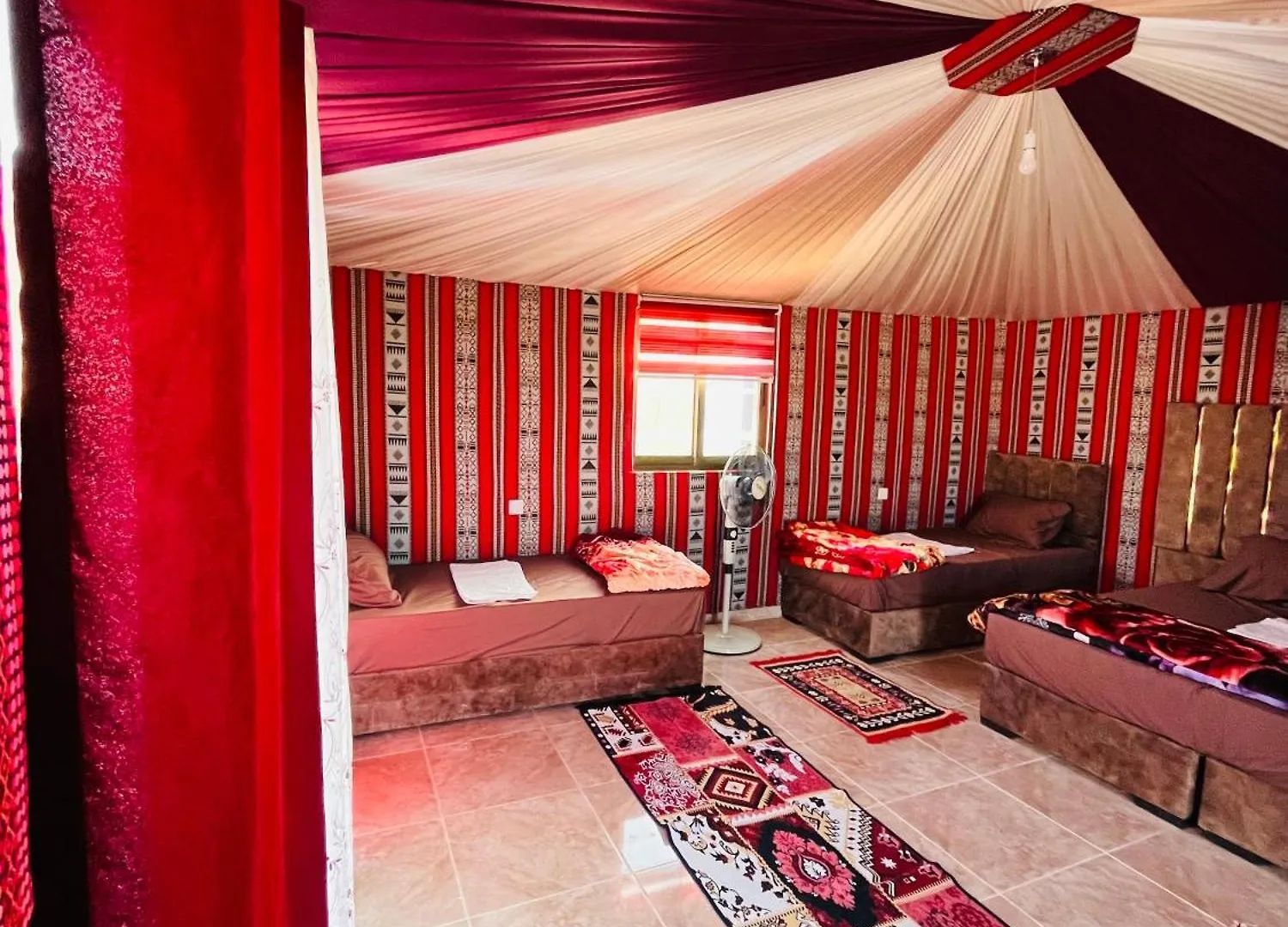 Luxuszelt Hotel Wadi Rum Camp Stars & Jeep Tour