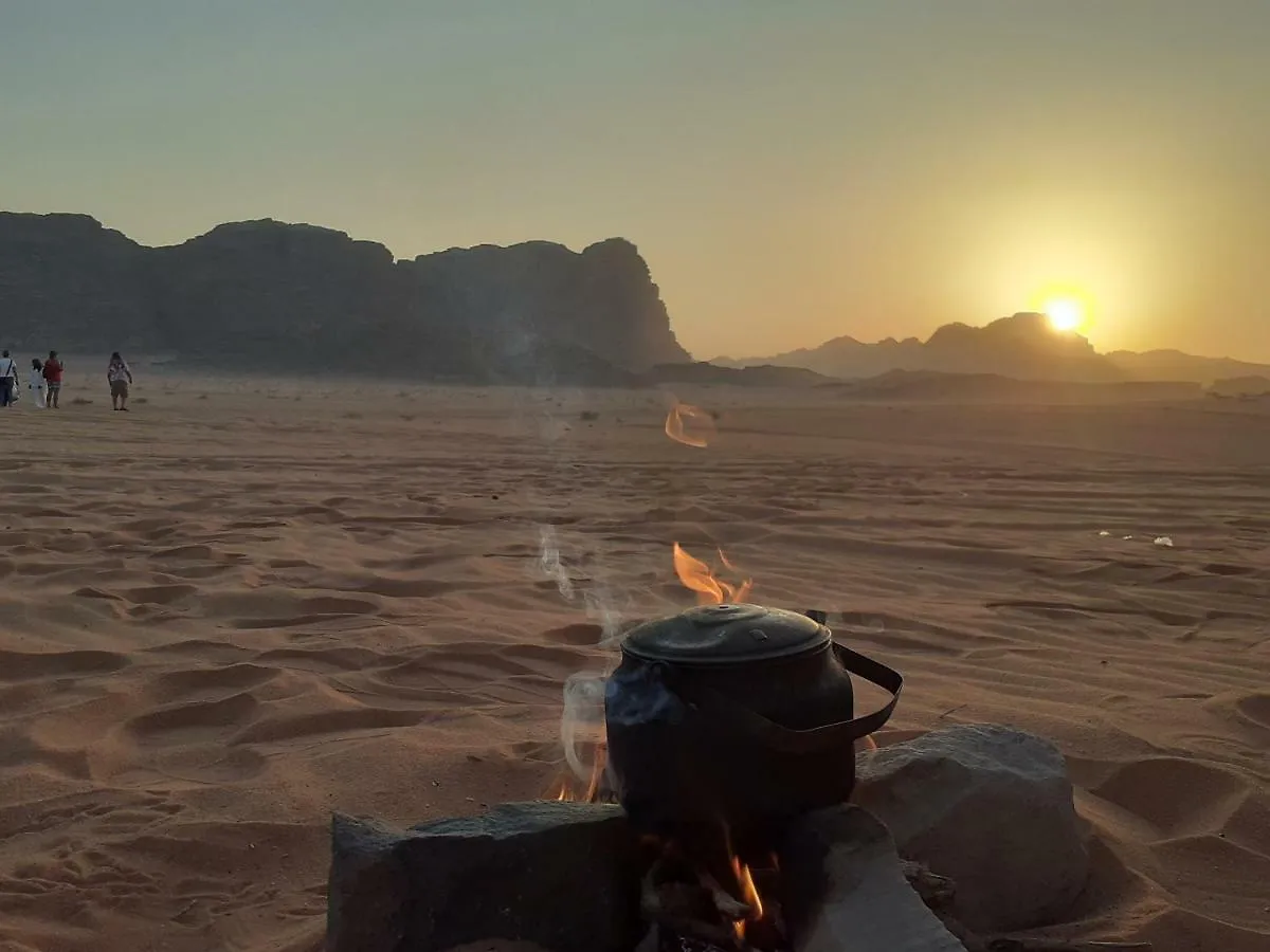 Hotel Wadi Rum Camp Stars & Jeep Tour 5*,